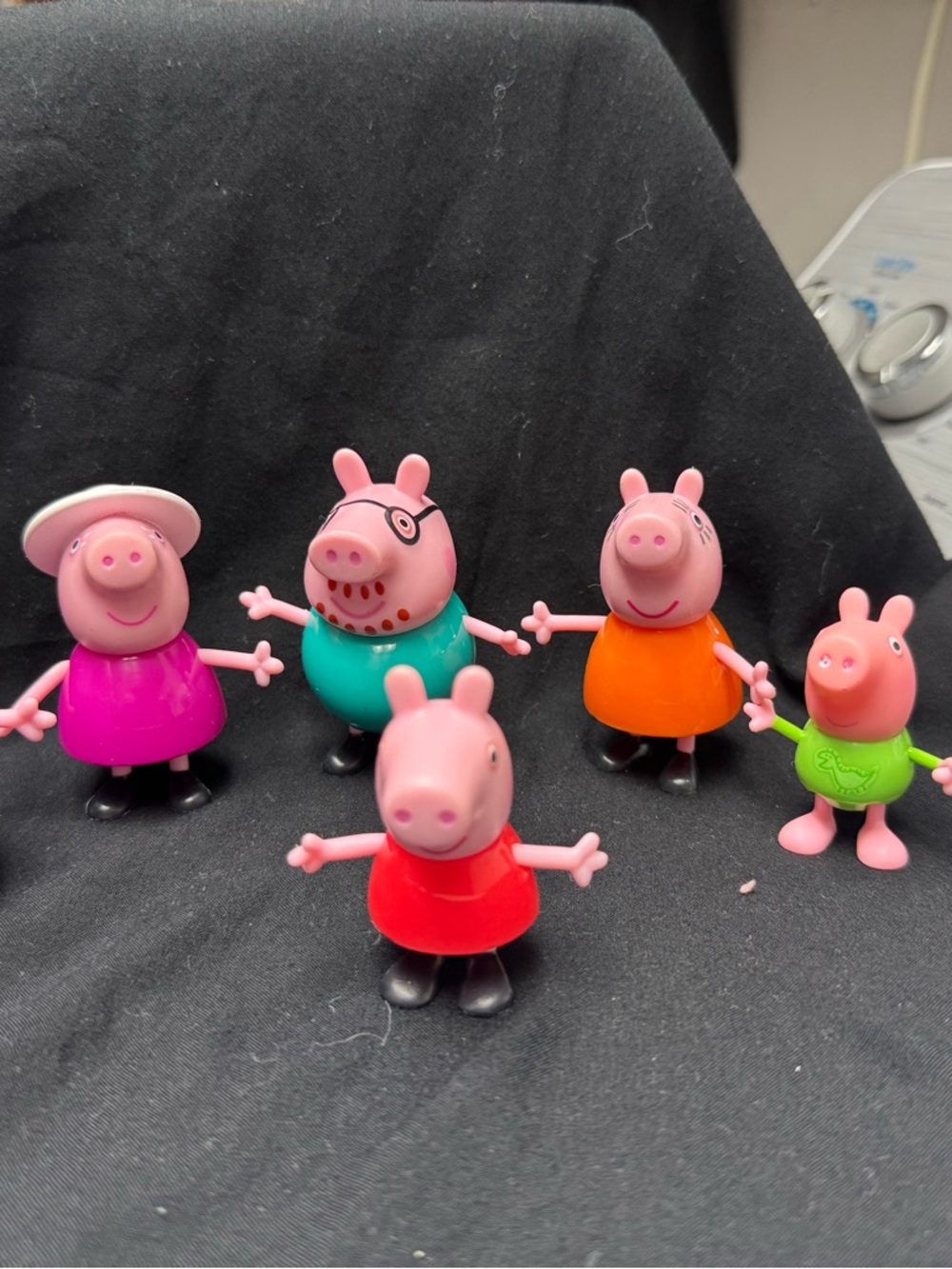 5/$20—Peppa Pig bundle - Picture 3 of 3